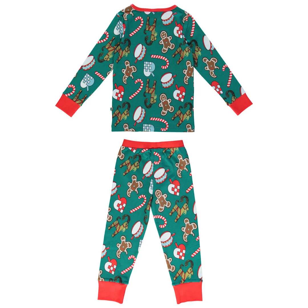 Nightwear set with Christmas decorations