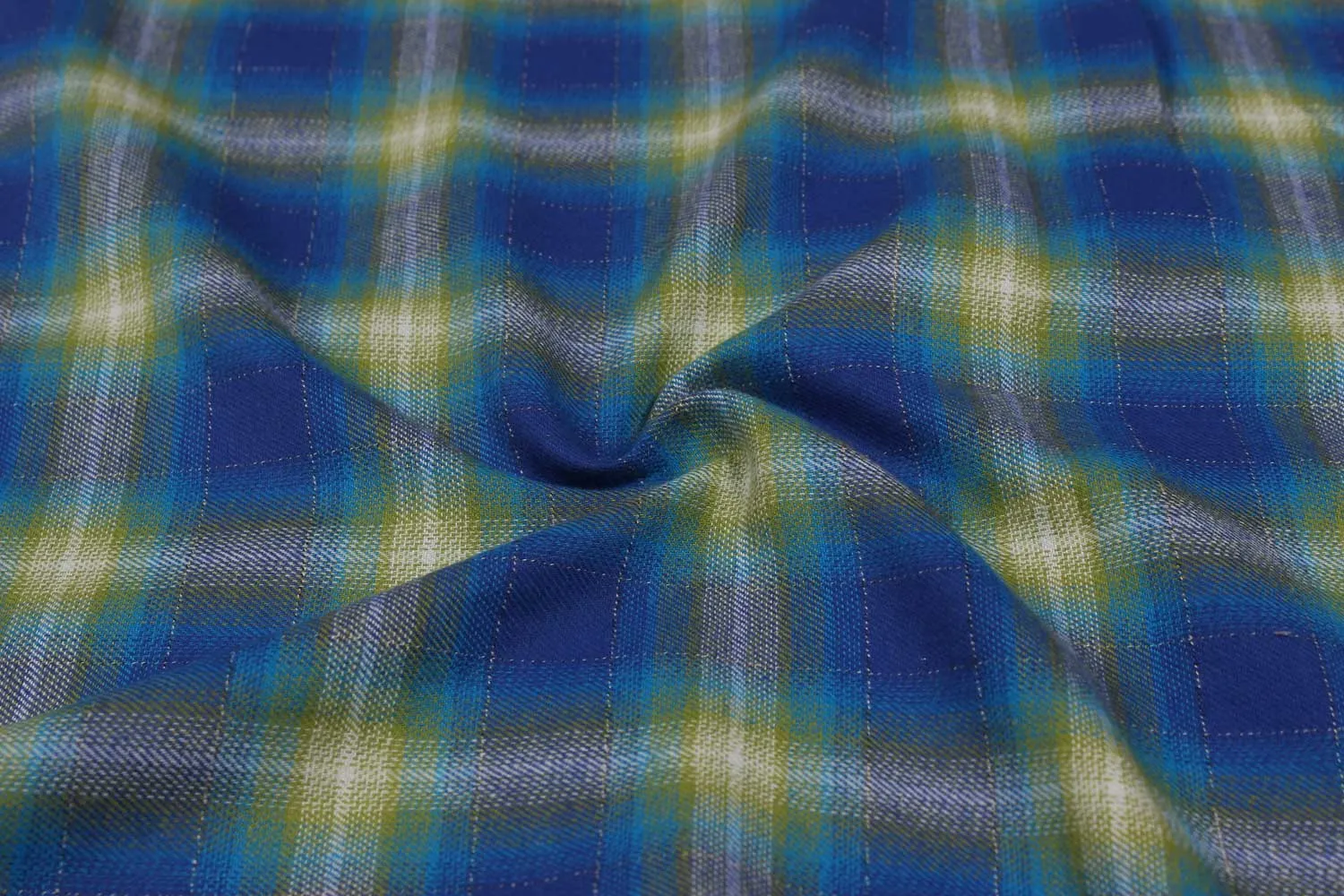 Precut of 1.5 Meters of Multicolor Checks Cotton Yarn Dyed Brushed Fabric