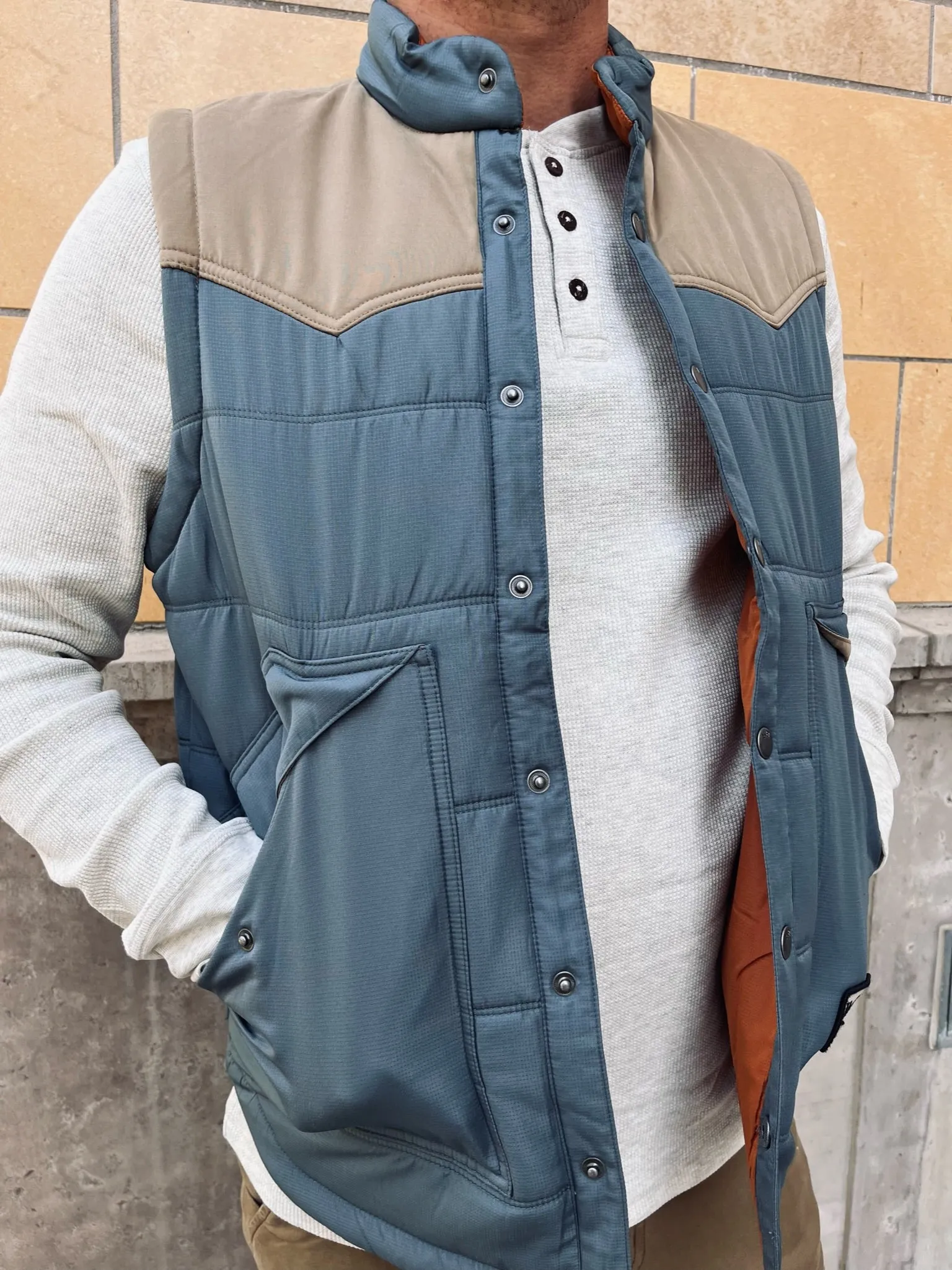 Rounder Vest