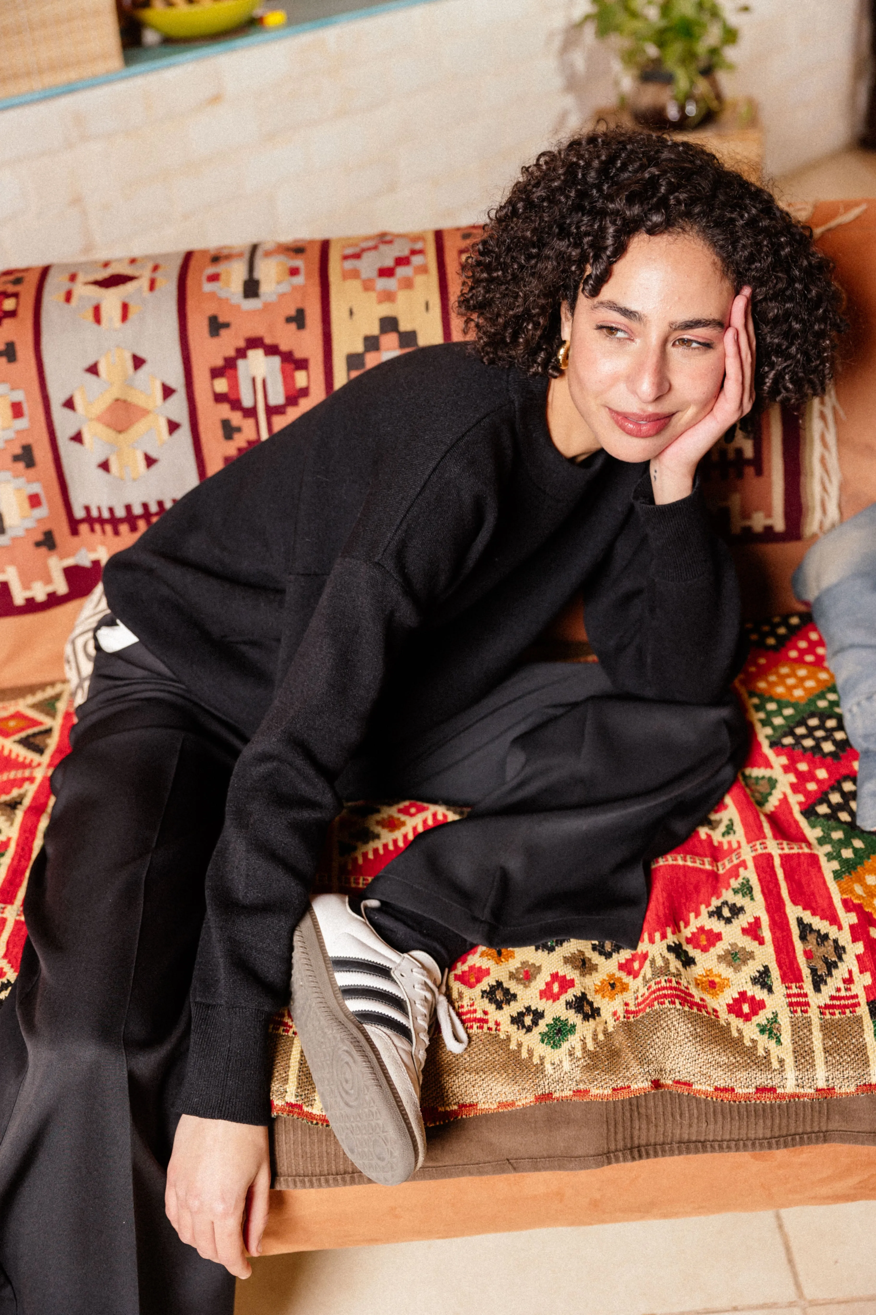 SOFT PLAIN KNIT SWEATER BLACK